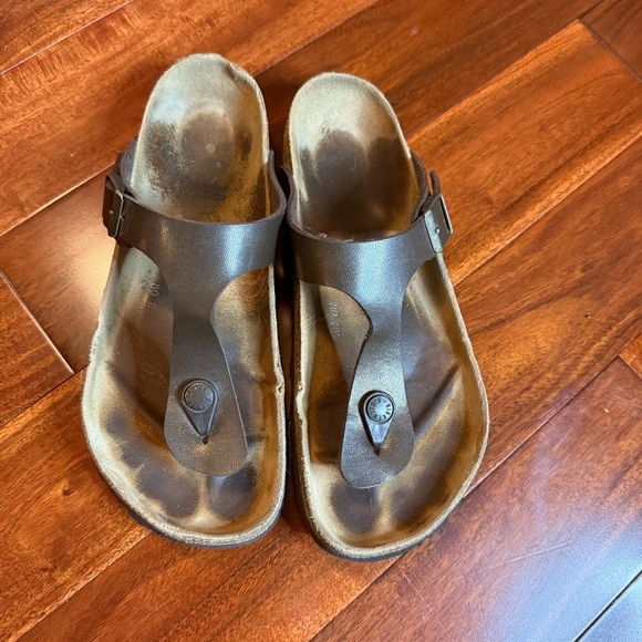 Tan and Black Thong Sandals with Contoured Footbed - Picture 2 of 16